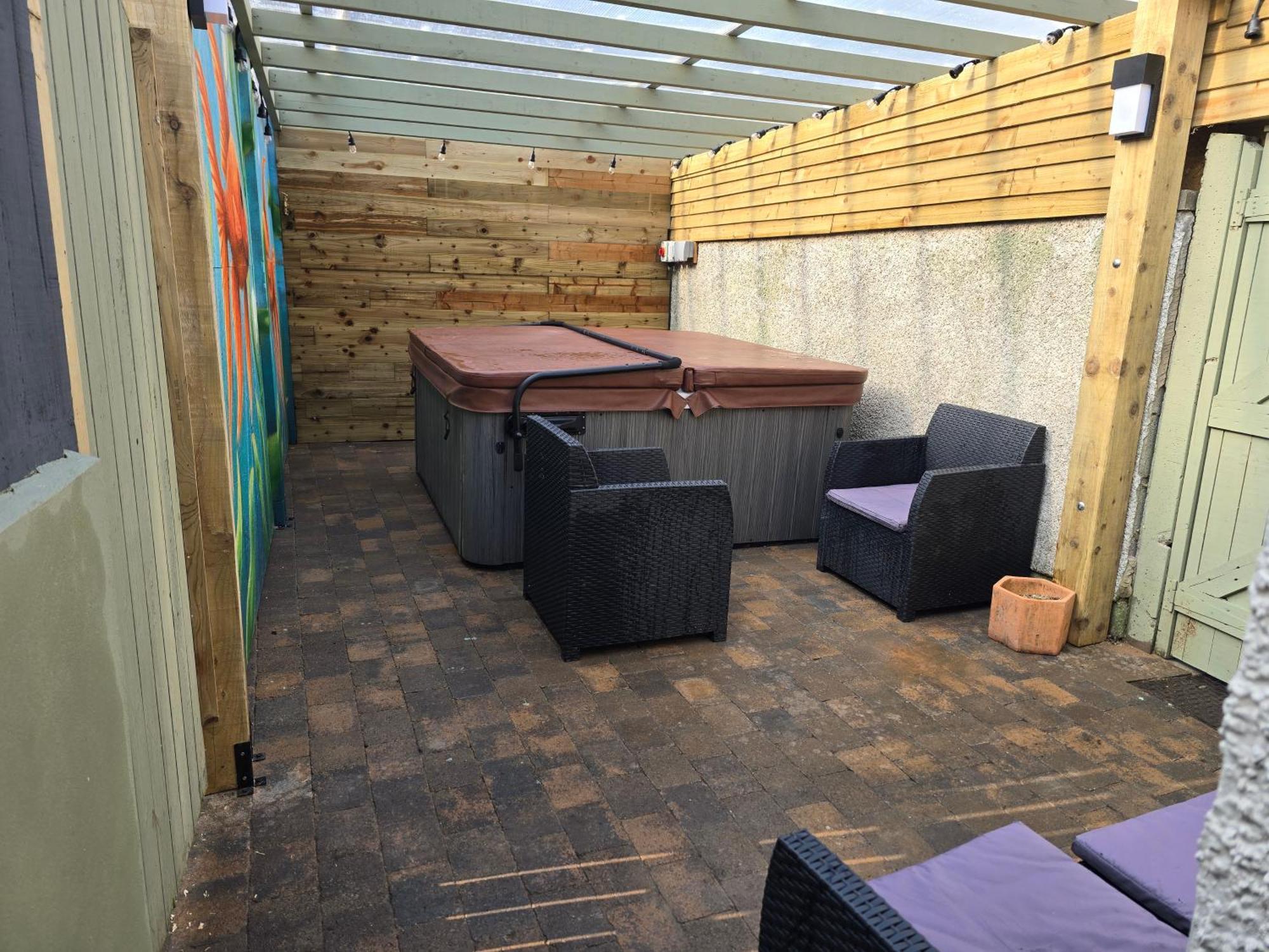Eden Rose Cottage Hot-Tub Jacuzzi Morecambe-Bay Exterior photo